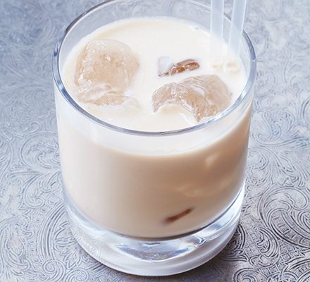 Making White Russian Cocktail