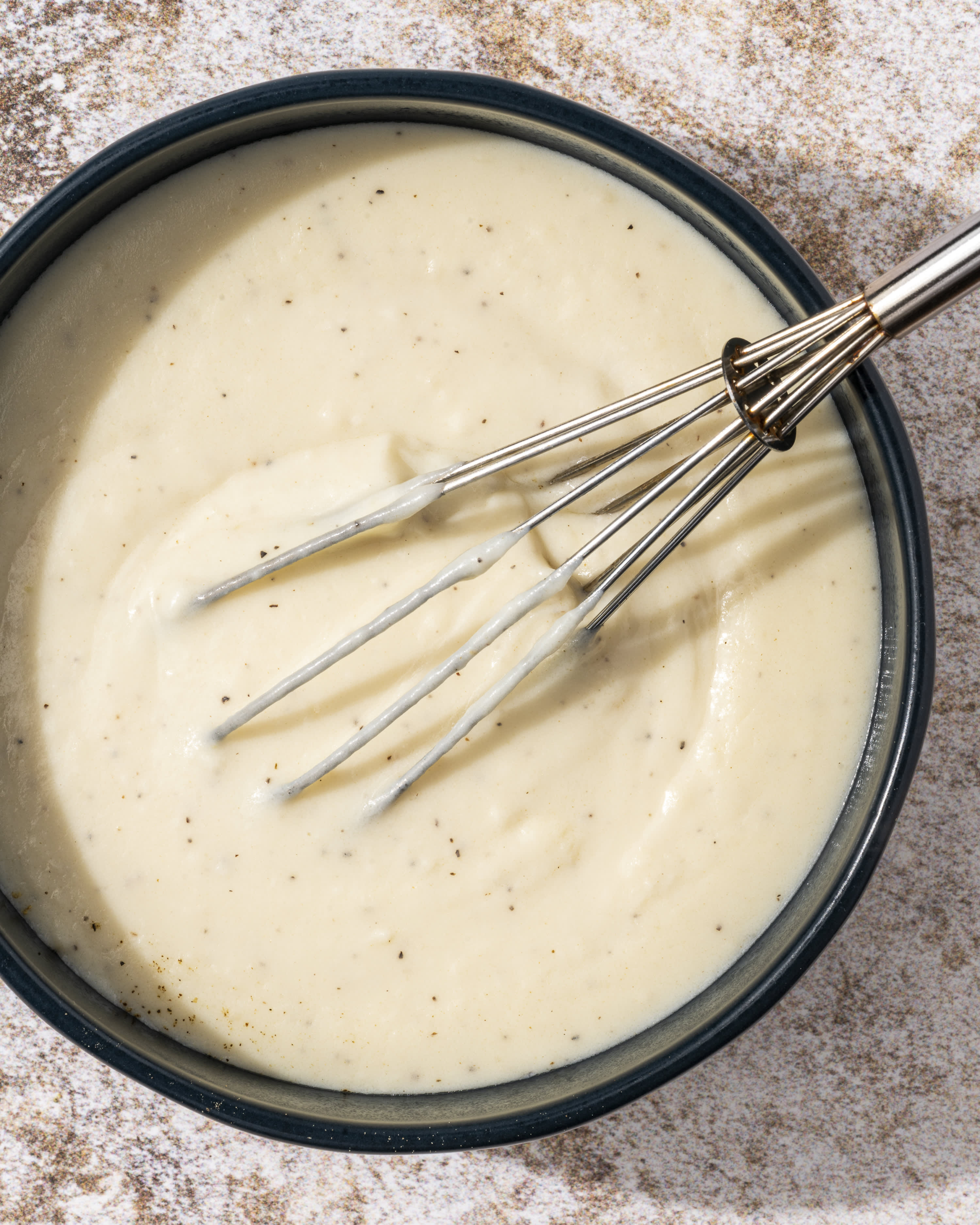 Delicious White Gravy for Biscuits